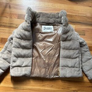 Herno Cappa Piumino Lady Cape Faux Fur Jacket in Tan